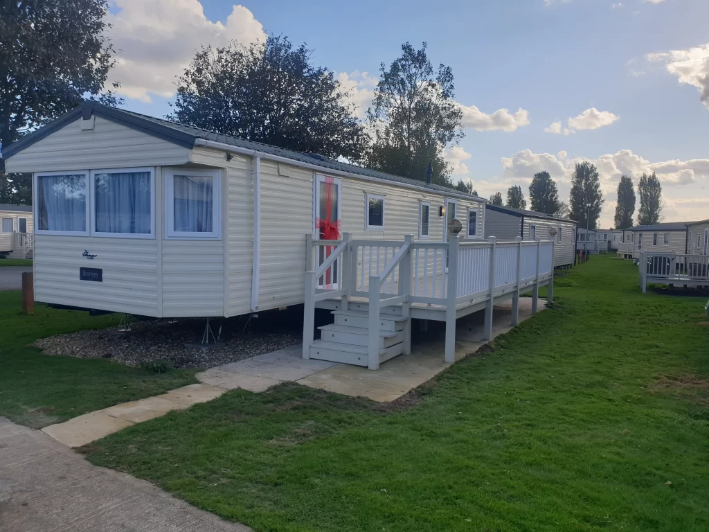 BUTLINS SKEGNESS PADDOCKS 63 FRONT RENTABREAK